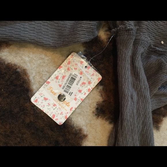 ♥️Free People Embroidered Henley M Make an offer - Picture 11 of 11